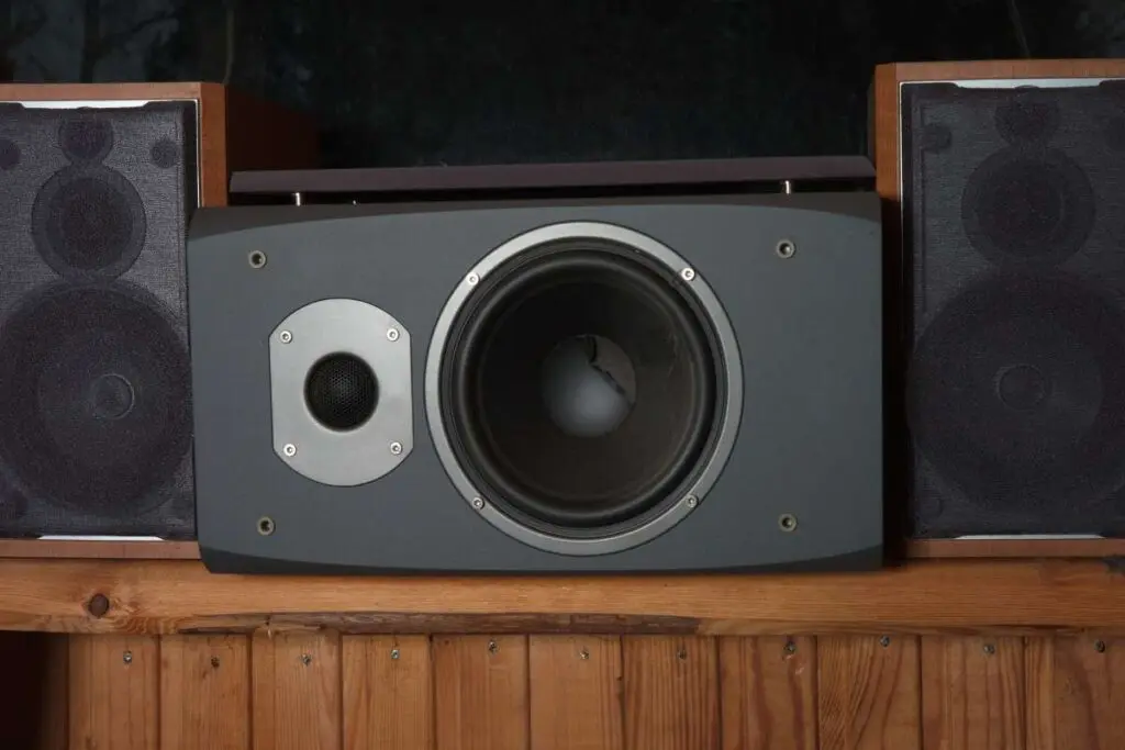 para que serve o subwoofer