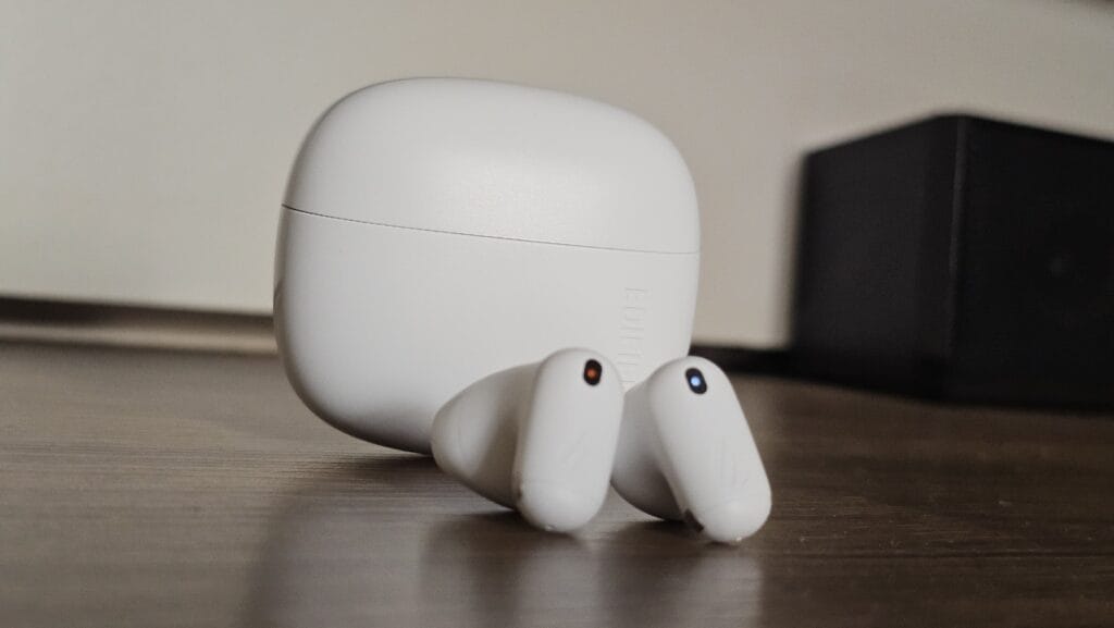 Imagem do fone Edifier X1 Lite. Foto: Carina Assis