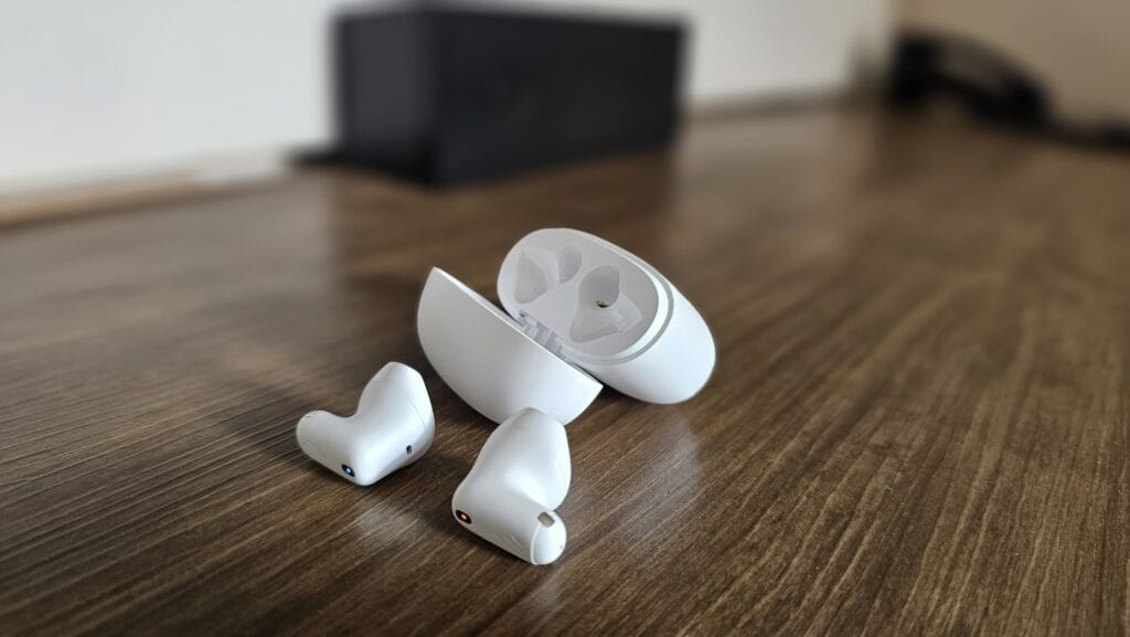 Imagem do fone Bluetooth Edifier X1 Lite. Foto: Carina Assis.