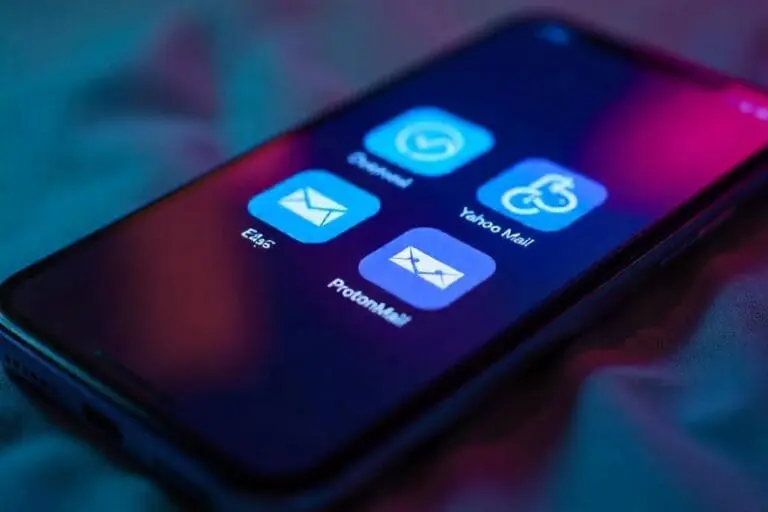 Imagem ilustrativa de apps de e-mail para celular. Foto: Freepik IA.
