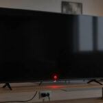 tv não liga mas acende o led do power