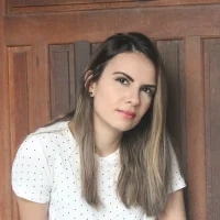 carina-review-comunicacao (1)